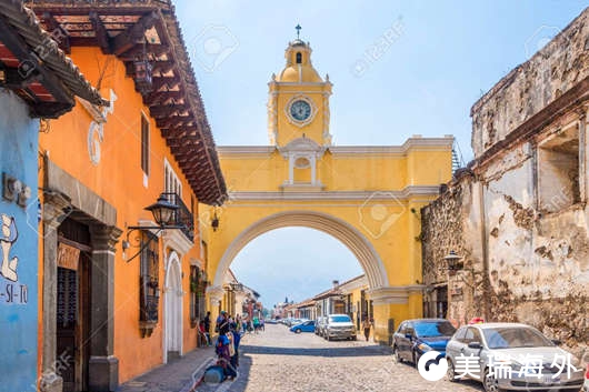 123678596-antigua-guatemala-march-4-2019-santa-catalina-arch-in-the-streets-of-antigua-guatemala-antigua-guate.jpg