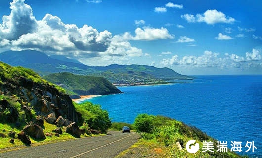 Saint-Kitts-Road-Near-Ocean.jpg