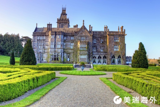 坐不住了！欧洲最富裕、最安全的国家，开启疯狂抢人模式
