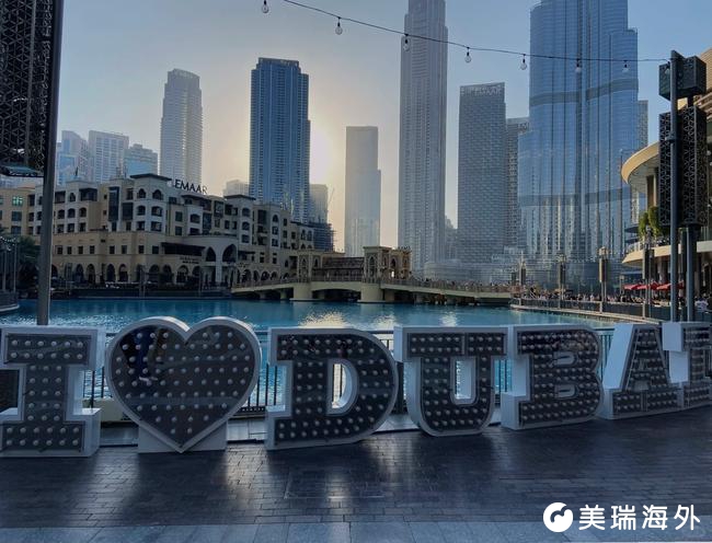 1776308502138489.jpg 哈利法塔真的很美,迪拜也很好逛!_4_陈某某_来自小红书网页版.jpg